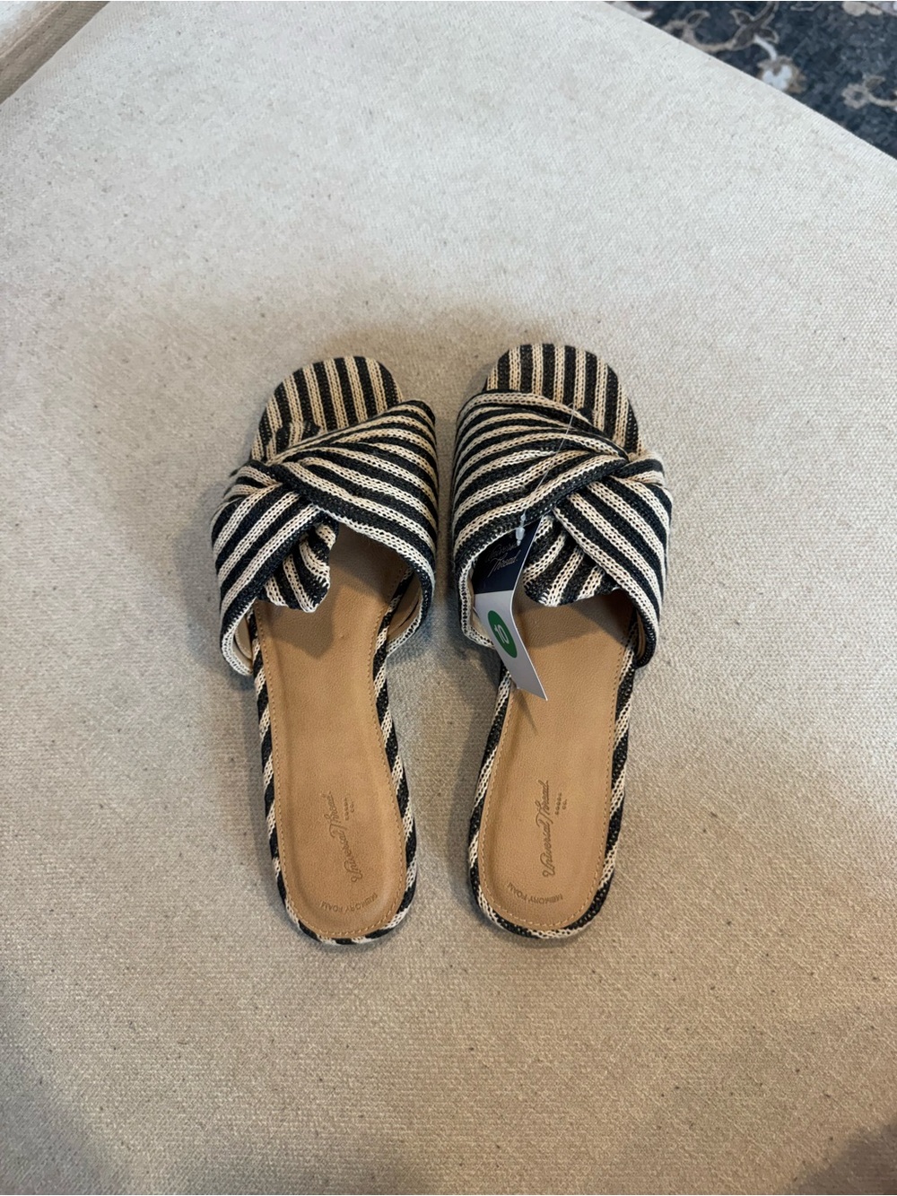 Universal Thread Women’s Mila Striped Slide Raffia Sandals, Tan/Black, Sz 10 NWT - Picture 5 of 11